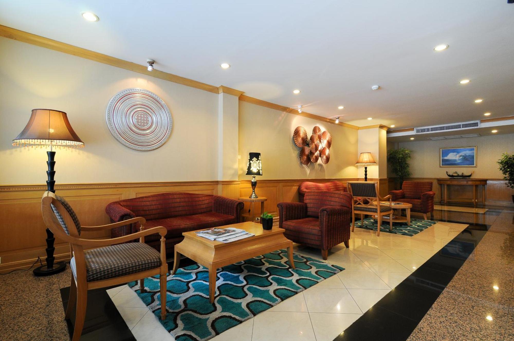 Admiral Suites Bangkok Interior photo