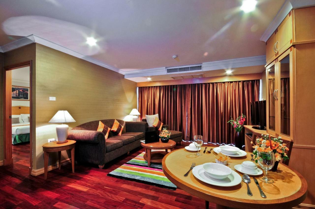 Admiral Suites Bangkok Exterior photo